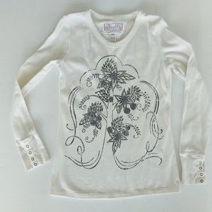 Aventura thermal top with tree design